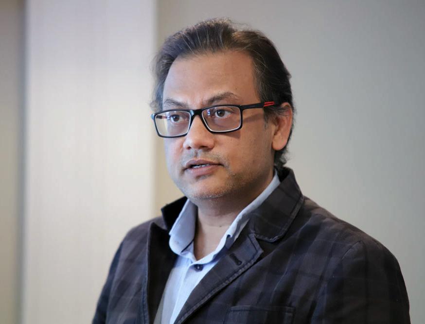 Portrettbilde av professor Adil Rasheed